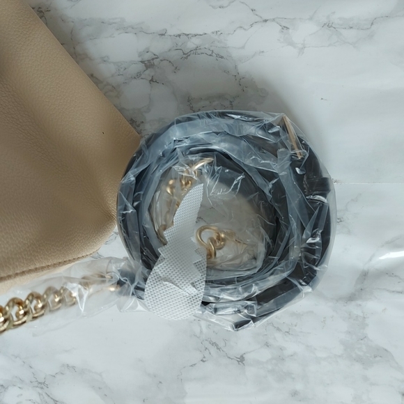 VICTORIA'S SECRET The Victoria Slouchy Satchel chain strap - Picture 12 of 13